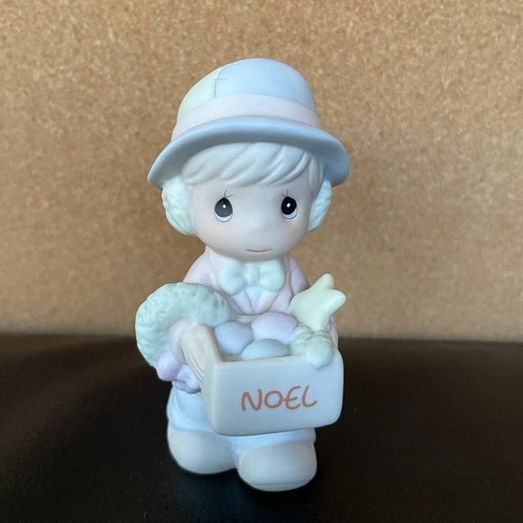 Precious Moments Sugar Town Figurine